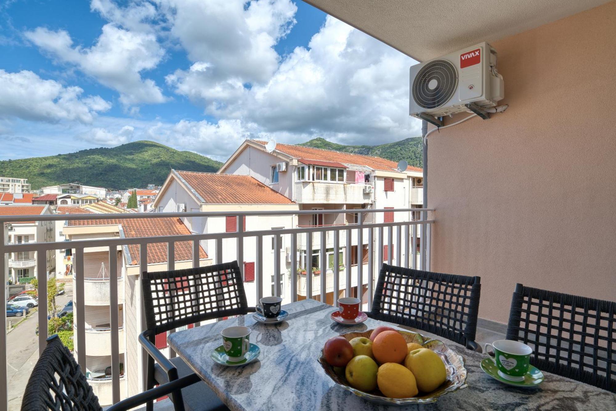 Comfort Apartment Near The Beach Budva Exterior photo