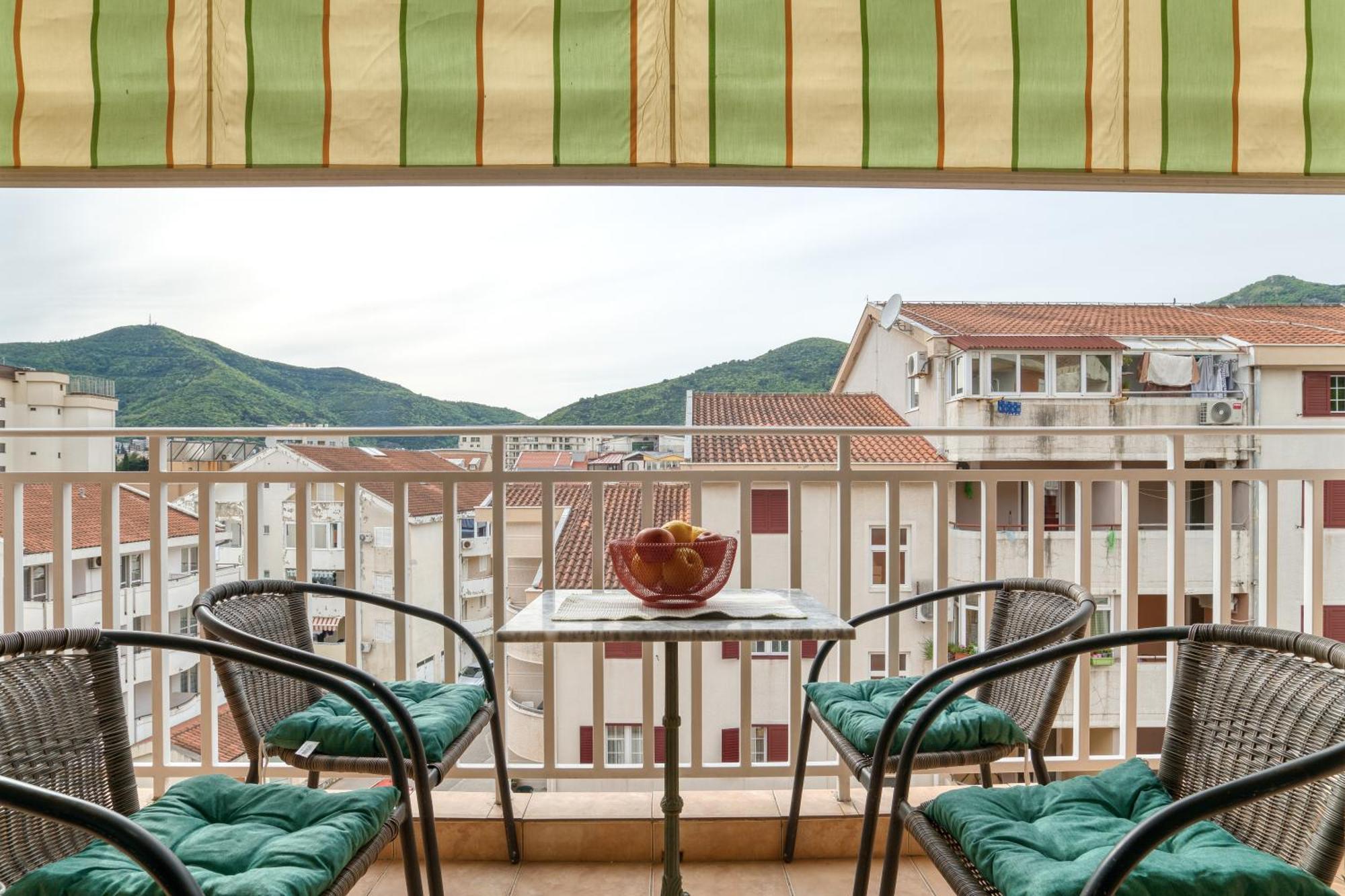 Comfort Apartment Near The Beach Budva Exterior photo