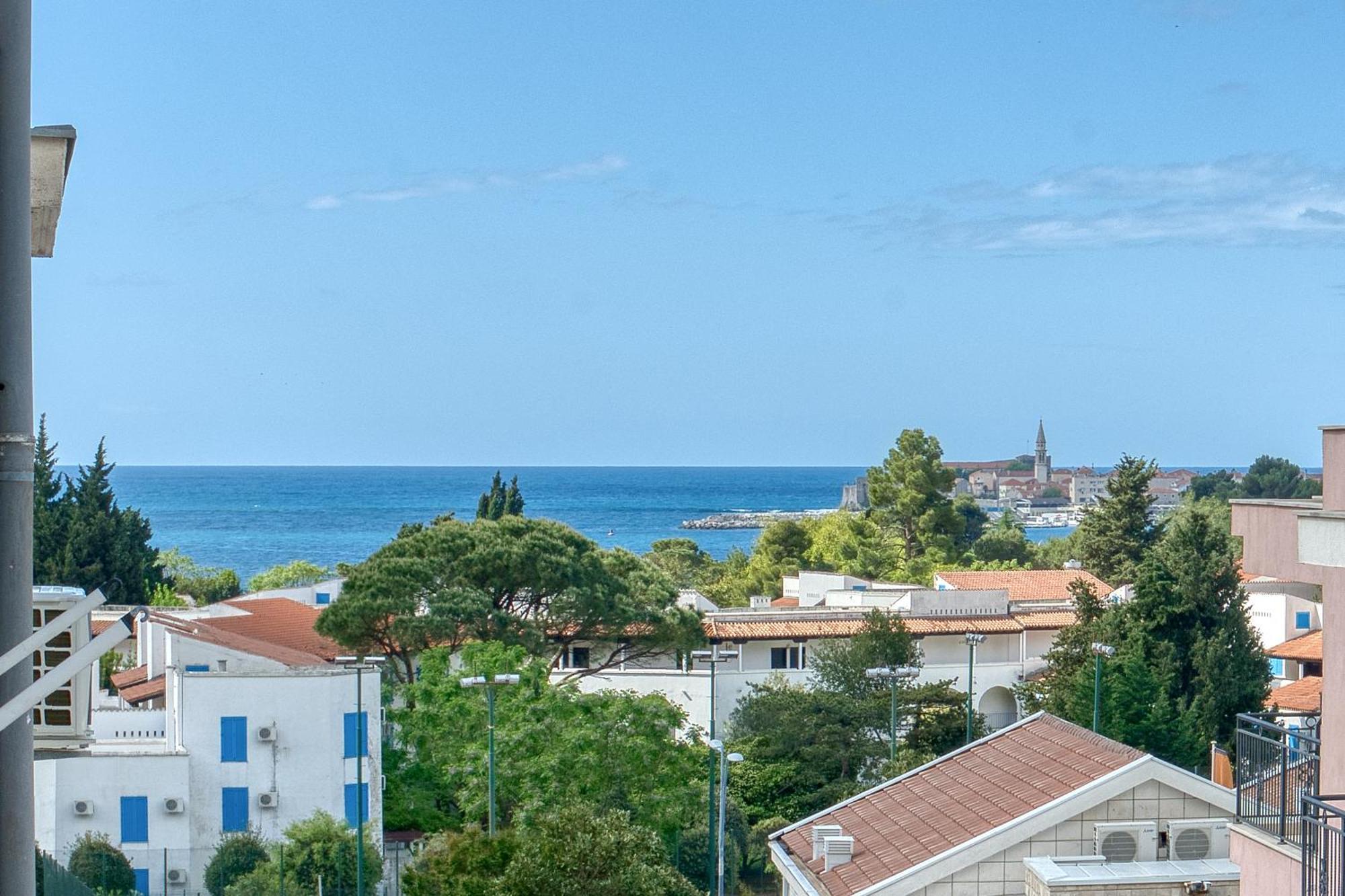 Comfort Apartment Near The Beach Budva Exterior photo